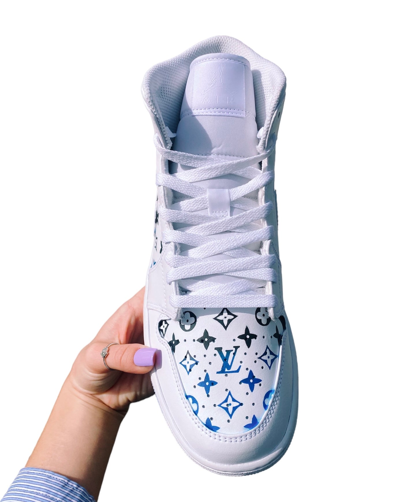 Jaxx High Top Sneaker in Sky